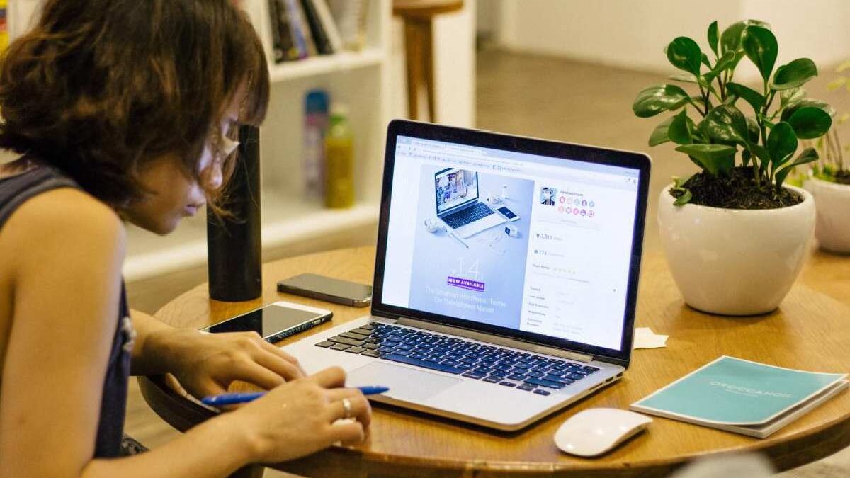 How to Create Step-by-Step Software Tutorials for Everyday Users and Small Teams
