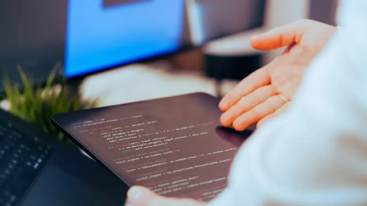 PR Reviews Aren’t a Jury: How to Turn ‘Nitpicking’ Into a Seniority Engine for Your Team